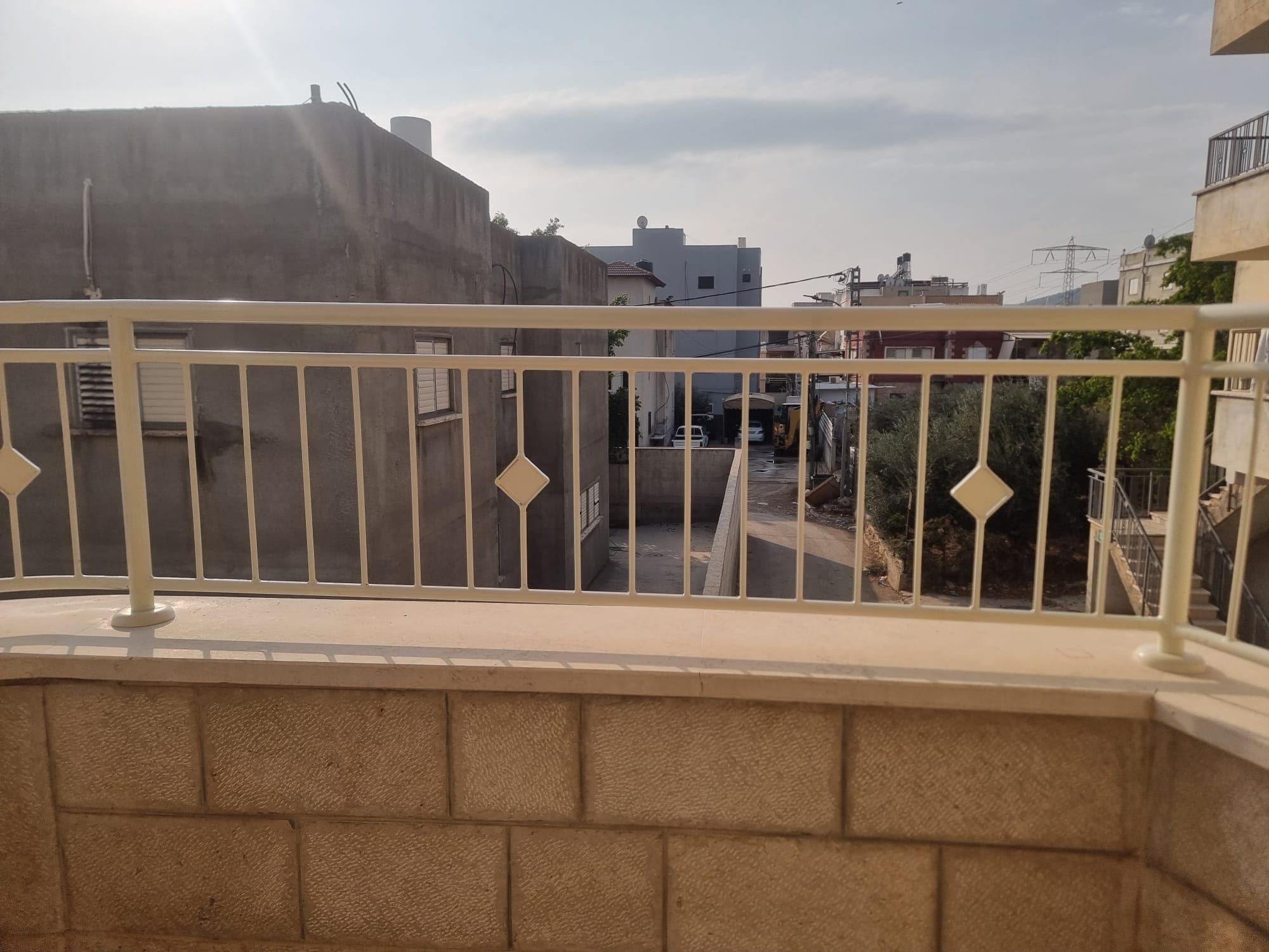 מעקה מדרגות – עבודת מסגרות