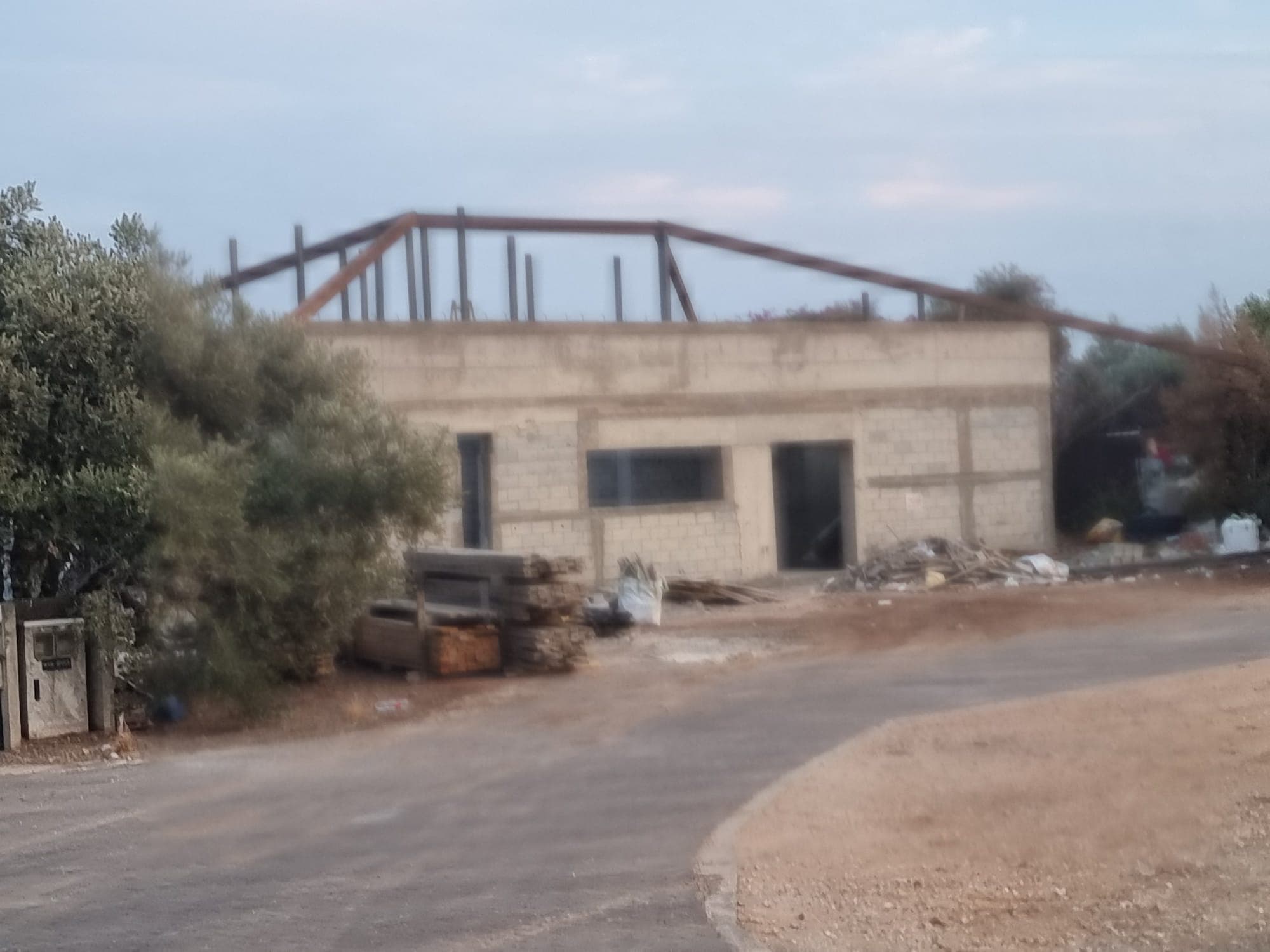 חיזוק מבנה או מרפסת – קורות ועמודים