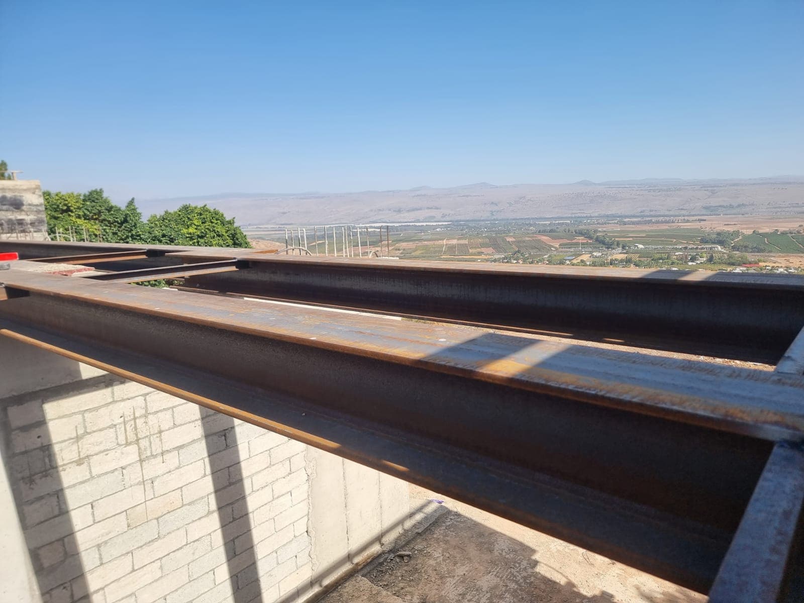 חיזוק מבנה או מרפסת – קורות ועמודים